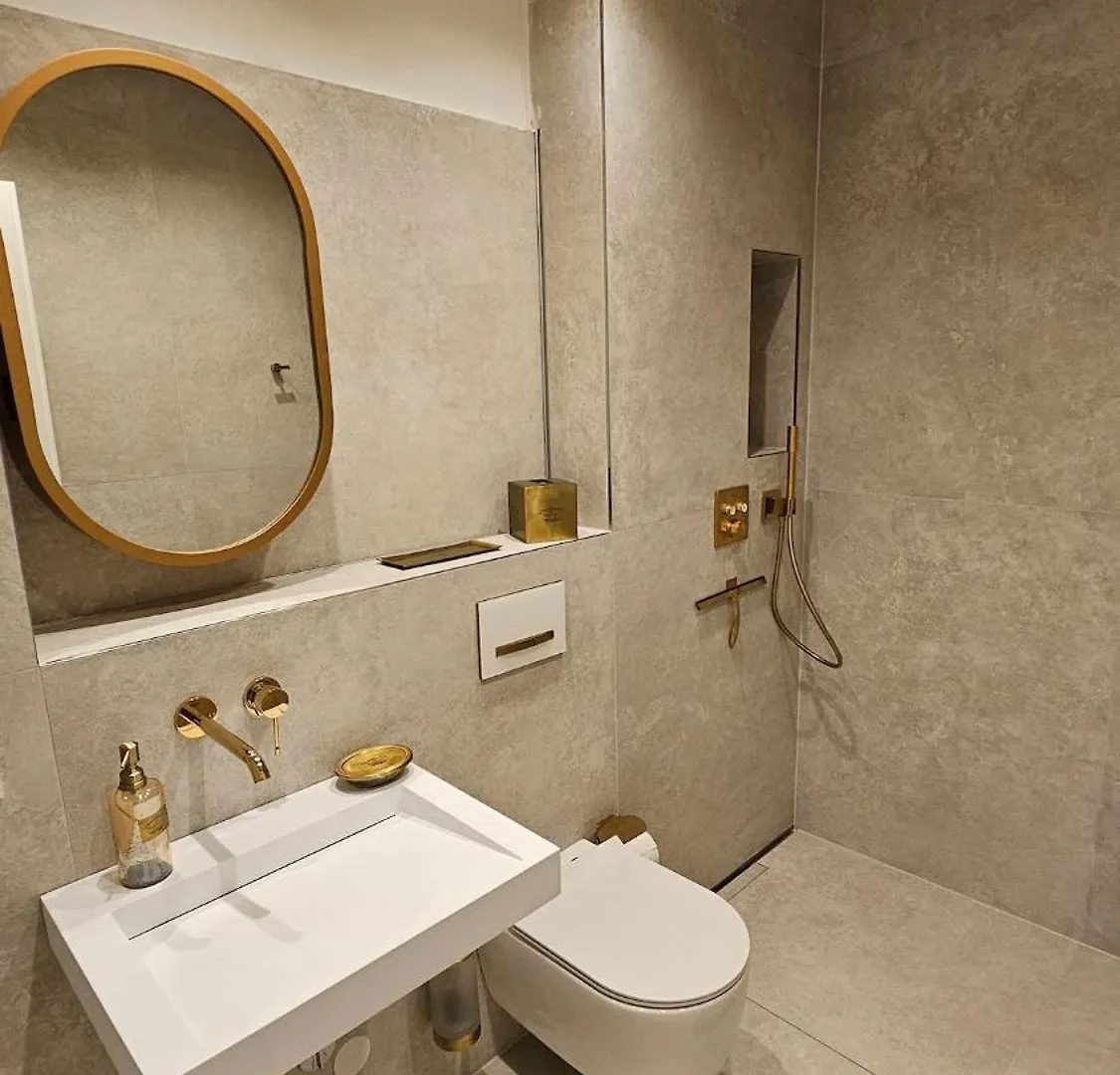 Ug Neubau City Wohnung - Pool, Gym, Sauna, Zweites Bad Extra Buchbar Munich Apartment